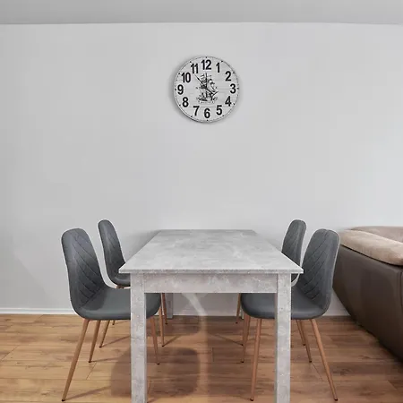 Apartamento Private 1-bd With Balcony In By Flat Mаnаger *